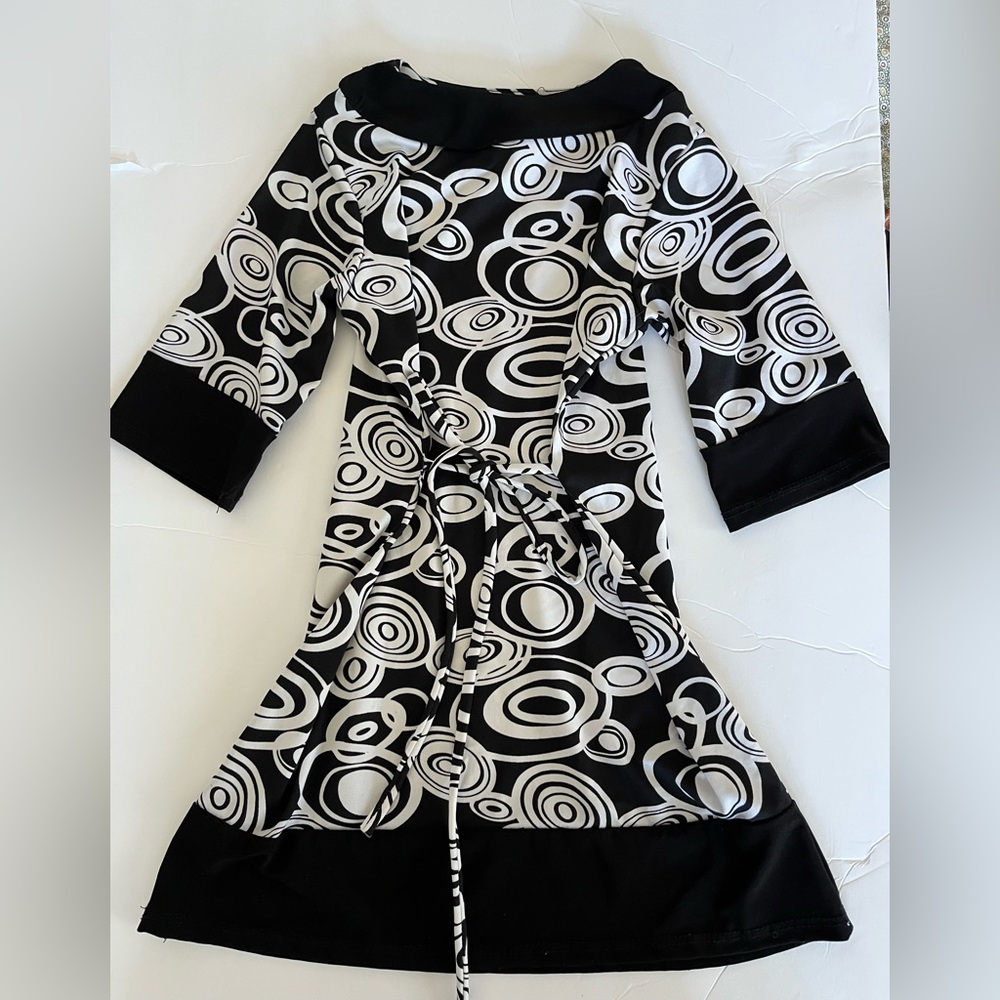Vintage BTween Girls Black/White Mod Groovy Go-Go Round Neck Hippie Dress Size 5